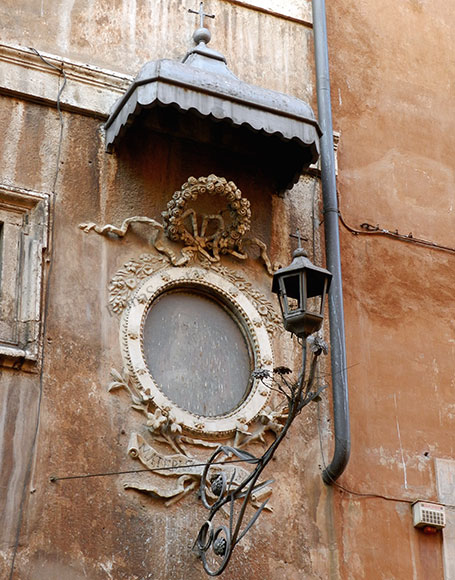 madonnella su palazzo mattei di giove