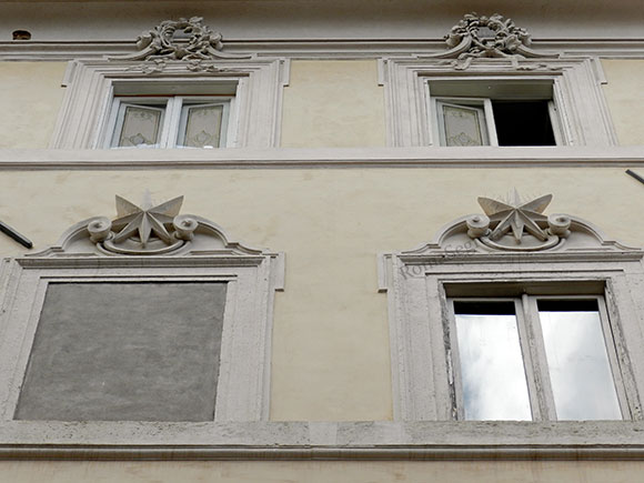 finestre di palazzo montoro