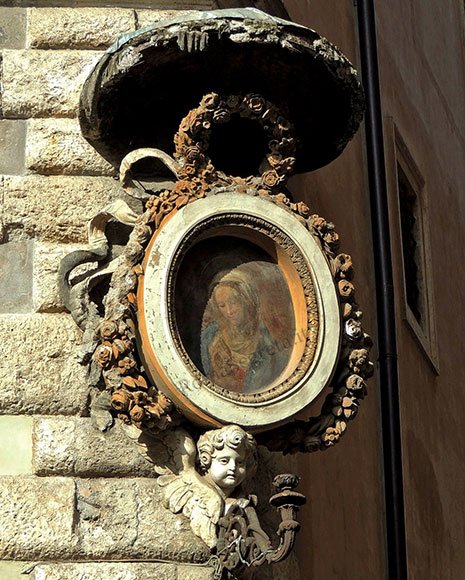 madonnella su palazzo ricci
