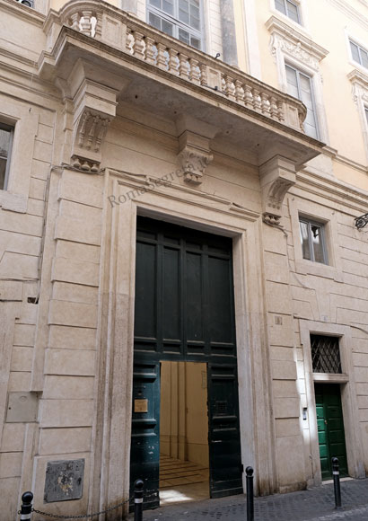 portale del palazzo di s.luigi de' francesi