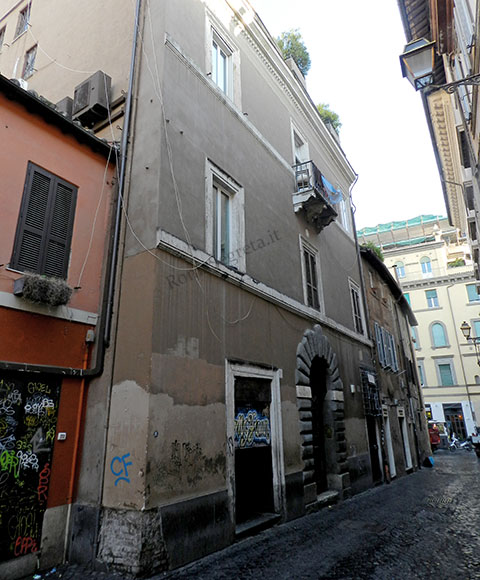 palazzo theoli a vicolo del cinque