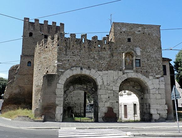 facciata interna di porta s.paolo