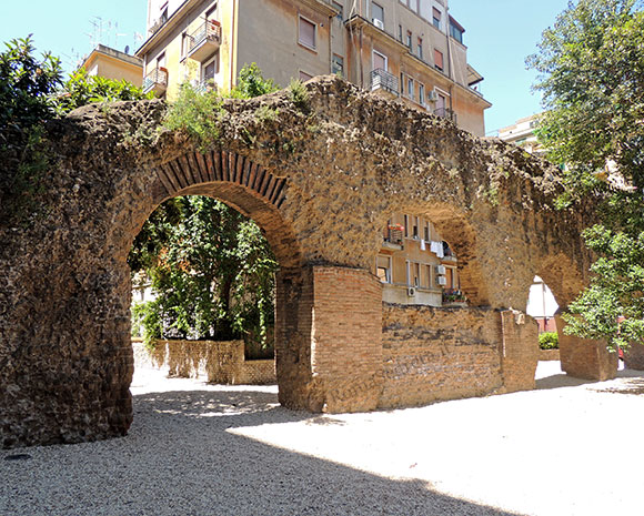 resti della porticus aemilia in via rubattino