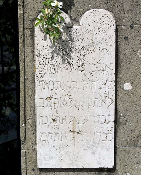 stele del cimitero ebraico