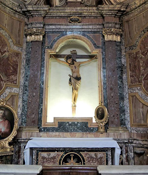 cappella del crocifisso a s.agostino
