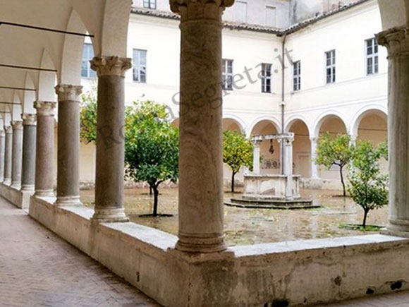 chiostro a s.alessio