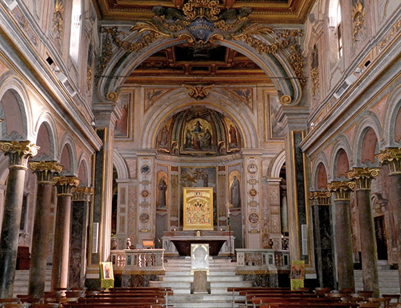 interno di san bartolomeo all'isola