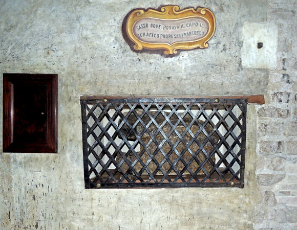 sasso dove posava il capo san francesco