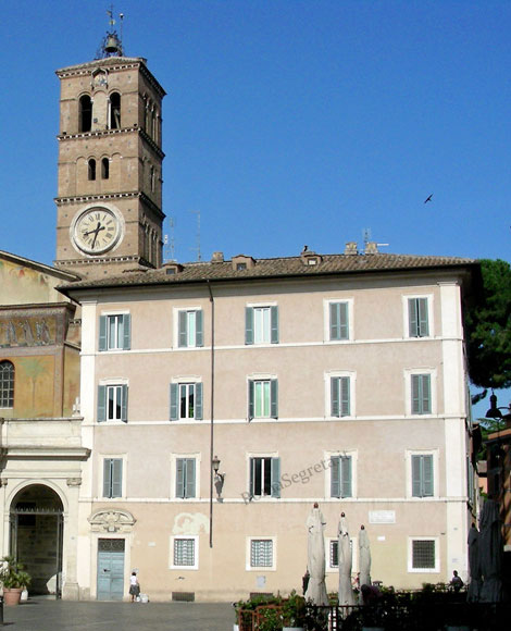 casa dei canonici a piazza di santa maria in trastevere