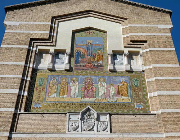 facciata di s.maria liberatrice