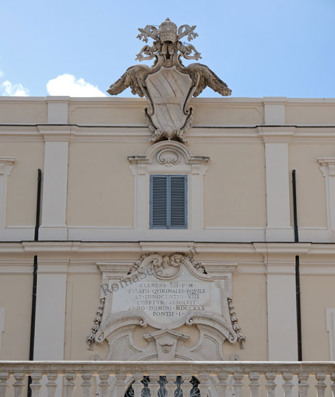 targa e stemma di clemente XII