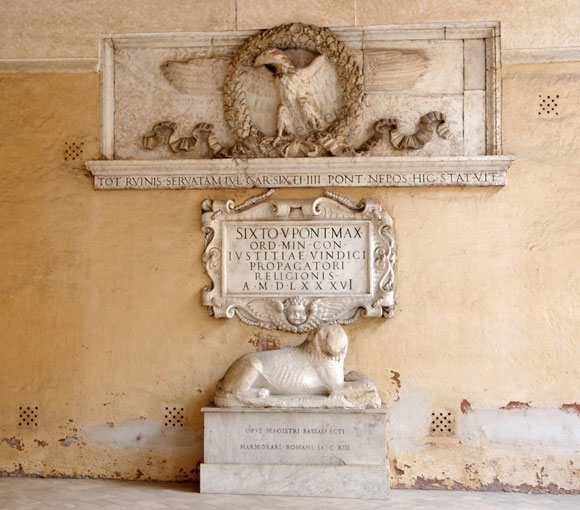 reperti archeologici sotto il portico della basilica dei Santi XII apostoli