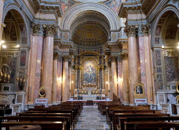 interno della santissima trinità dei pellegrini