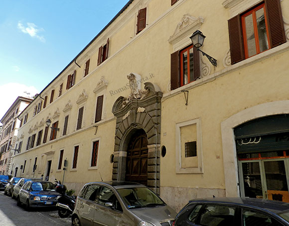palazzo dei cavalieri dell'ordine teutonico a via del mascherone