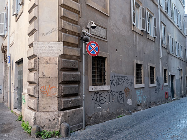 via del monte della farina