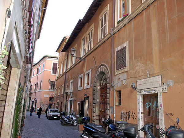 Vedi su Google Maps via del moro