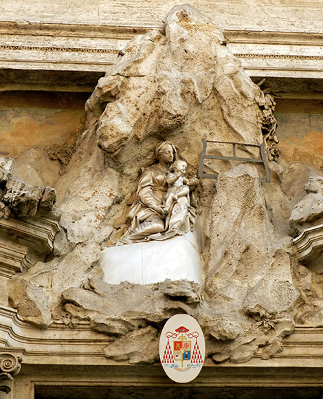 madonnella su portale di santa maria in monserrato