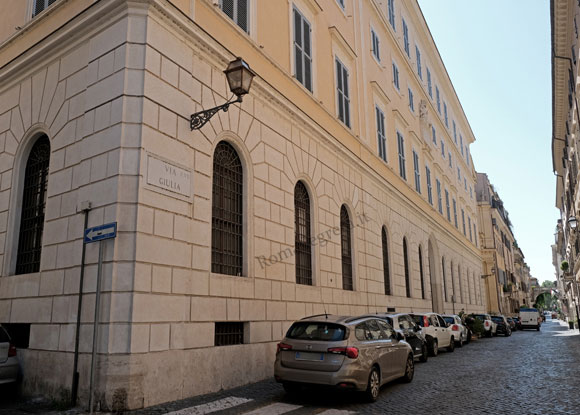 palazzo del collegio spagnolo a via giulia