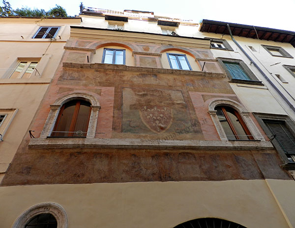 facciata di casa lancia