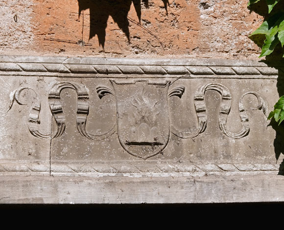 architrave a via titta scarpetta