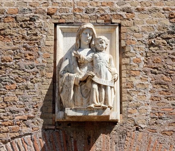 madonnella all'abbazia delle tre fontane