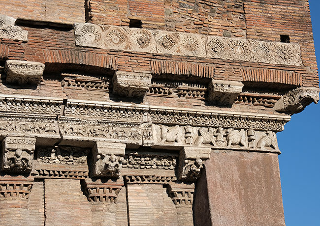 dettaglio della casa dei crescenzi