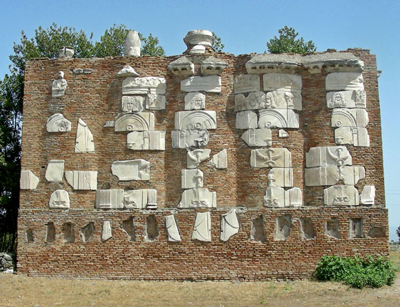 parete in laterizio a casal rotondo