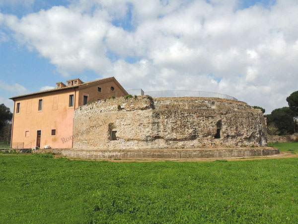 tomba di romolo