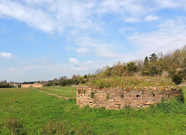 meta e spina del circo di massenzio