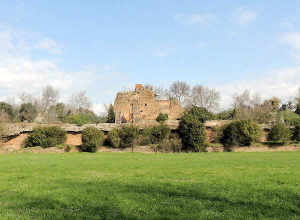 palco imperiale della villa di massenzio