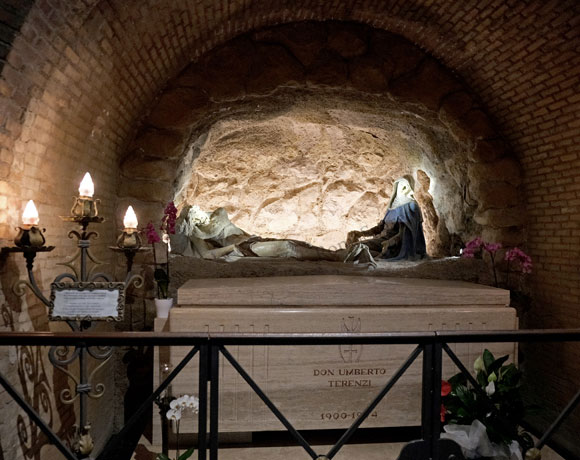 madonna addolorata e tomba don terenzi