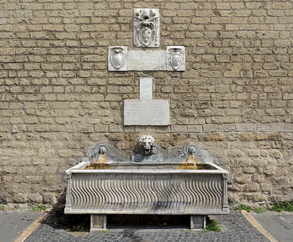fontana a porta cavalleggeri
