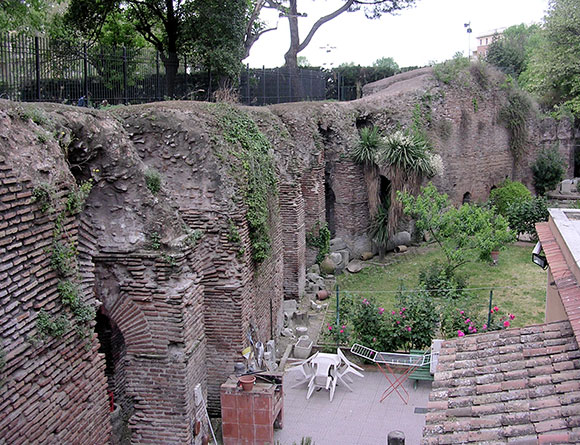 mura aureliane a via della ferratella