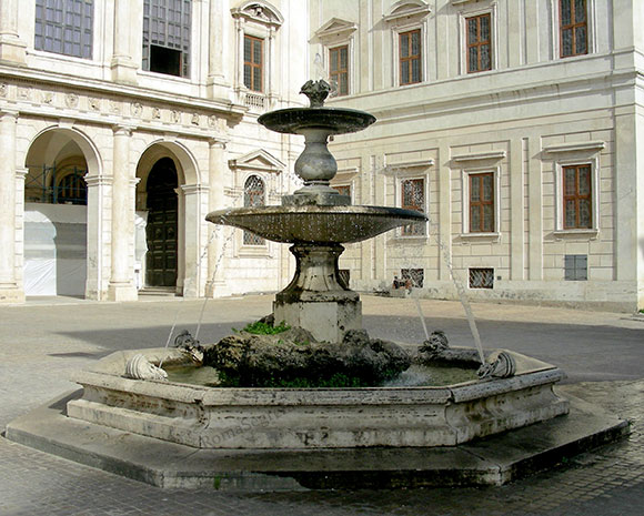 fontana di palazzo barberini