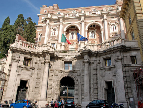 palazzo dell'inail a via quattro novembre