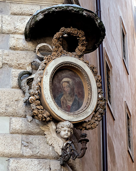 madonnella su palazzo ricci