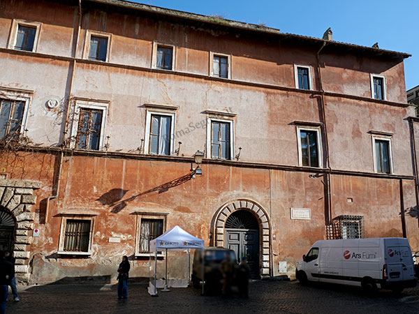 palazzo velli a piazza di s.egidio