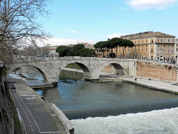 Vedi su Google Maps ponte cestio
