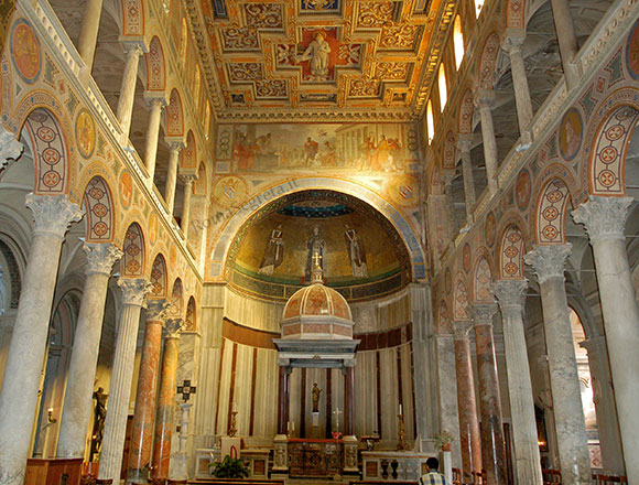 interno di s.agnese fuori le mura