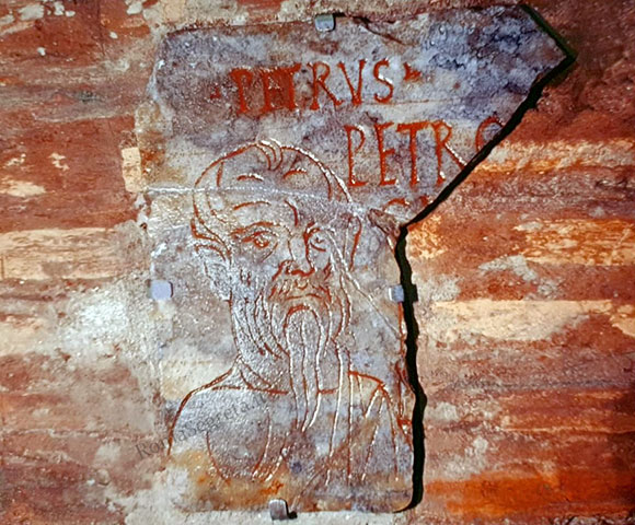 iscrizione petrus con apostolo paolo