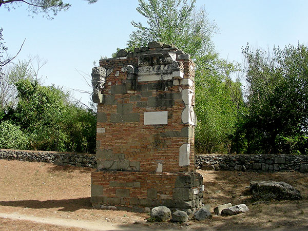 tomba di marco servilio quarto