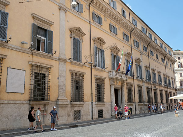 Vedi su Google Maps via della stamperia