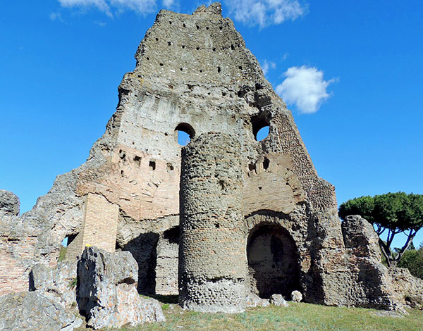 aula ottagonale con pilastro di villa gordiani