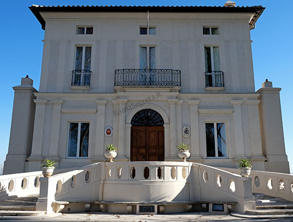 facciata di villa lante