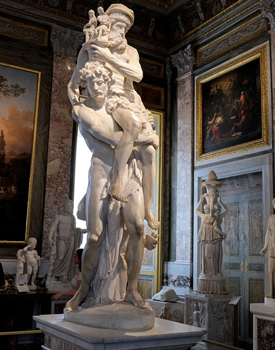 enea, anchise e ascanio in fuga da troia di gian lorenzo bernini