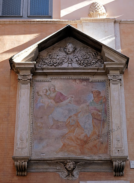 madonnella a piazza della pigna