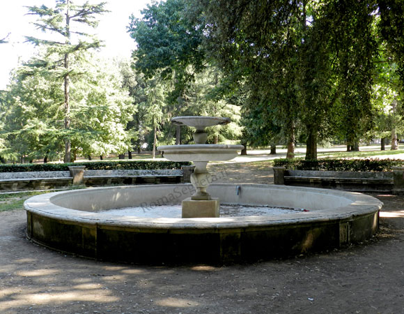 fontana dell'abetina a villa borghese