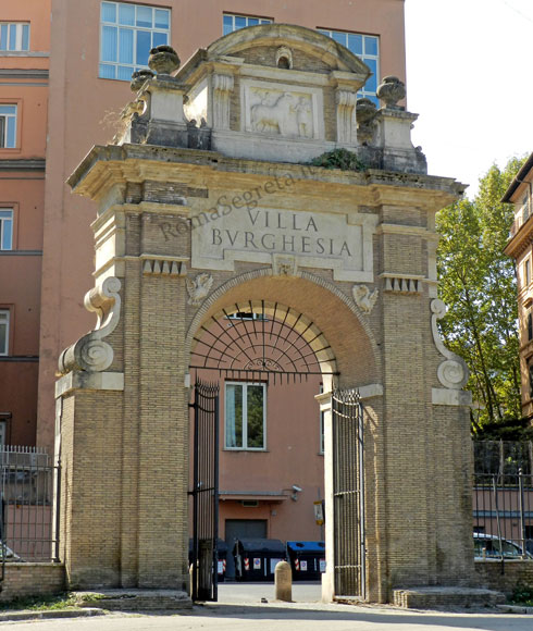 portale di villa borghese su via pinciana