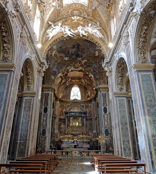 interno di s.maria dell'orto