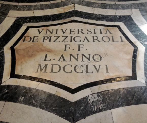 lapide dell'università de pizzicaroli